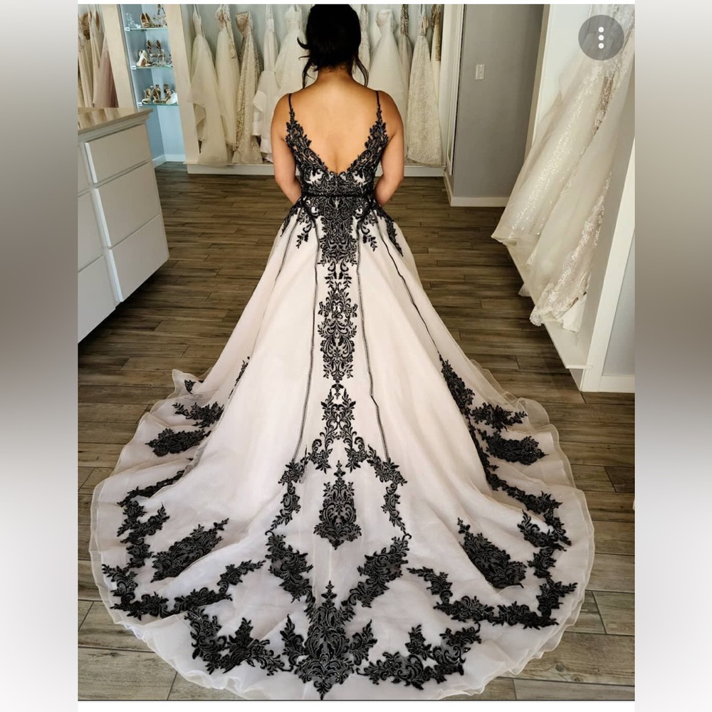 Sottero and Midgley White Ballgown with Black Lace Appliqué - Picture 2 of 10
